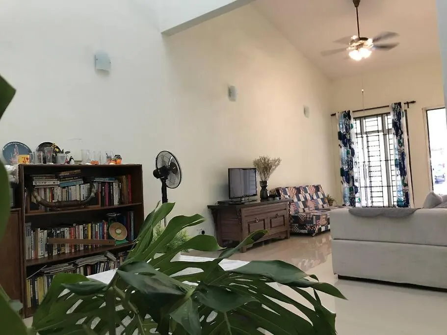 Casa vacanze Terrace House Near Stulang Laut Ciq Midvalley Ksl For 7Pax Johor Bahru
